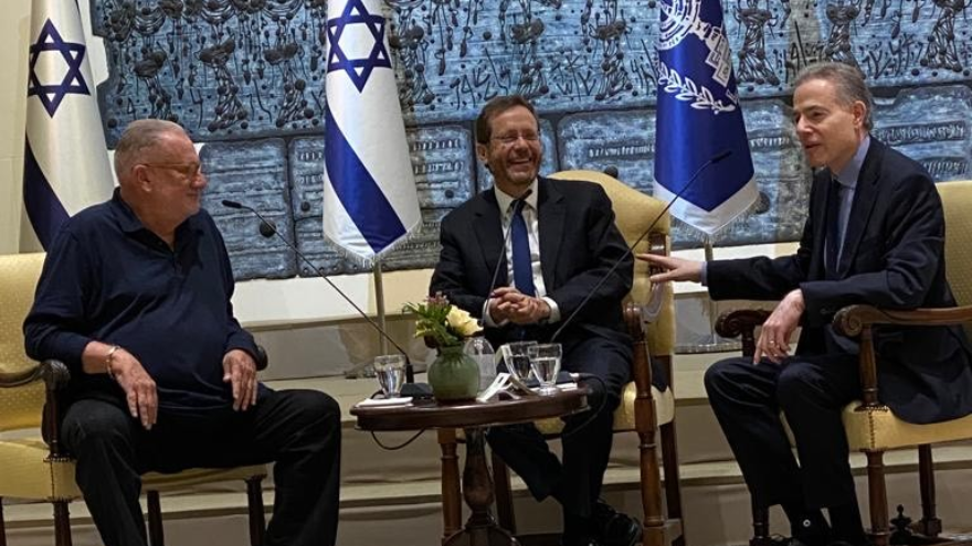 From left: Israel Bonds national and international chairman of the board Howard L. Goldstein, Israeli President Isaac Herzog and Dani Naveh at the Israeli President's Residence. Credit: Midabrim Communications.