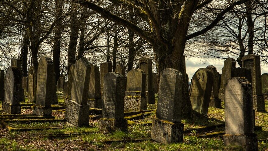 Jewish cemetery. Credit: Pixabay.