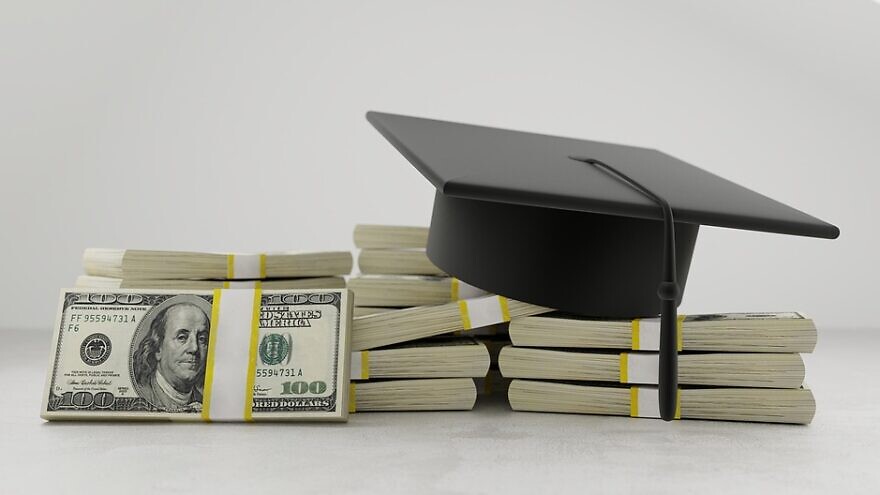 Student loans. Credit: Pixabay.