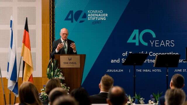 Norbert Lammert, chairman of the Konrad-Adenauer Foundation, marks 40 years of the foundation's work in Israel, at the Inbal Jerusalem Hotel, June 27, 2022. Source: Facebook.