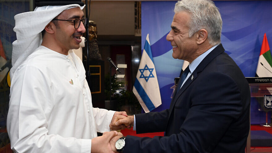 Israel Prime Minister Yair Lapid meets with UAE Foreign Minister Sheikh Abdullah bin Zayed Al Nahyan at the Prime Minister's Office in Jerusalem, September 15, 2022. Credit: Haim Zach/GPO.
