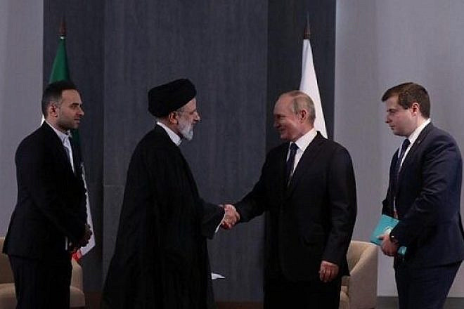 Iranian President Ebrahim Raisi meets with Russian President Vladimir Putin in Uzbekistan, Sept. 15, 2022. Source: Mehr News Agency.