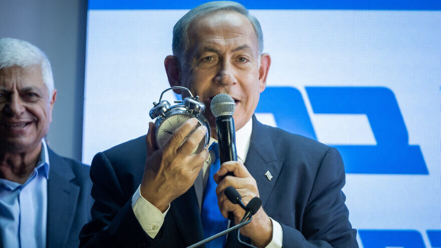 Likud Party head Benjamin Netanyahu attends a campaign event in Ma'aleh Adumim, Oct. 27, 2022. Credit: Yonatan Sindel/Flash90.