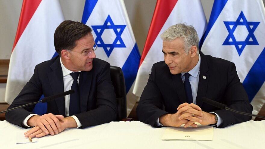 Israeli Prime Minister Yair Lapid (R) meets with visiting Dutch counterpart Mark Rutte, Oct. 24, 2022. Credit: Haim Zach/GPO.