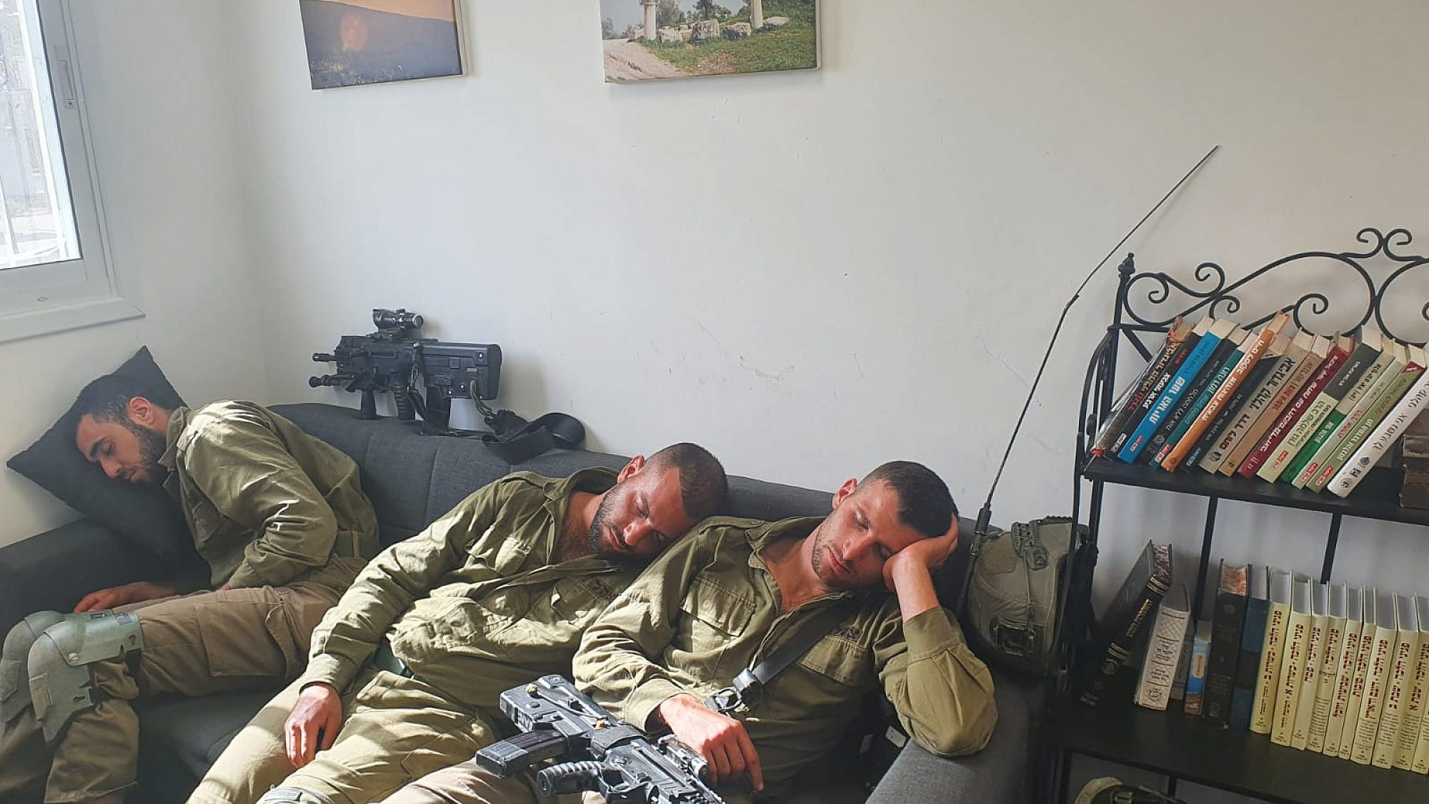 IDF fighters take a break at a Warm Corner. Courtesy of Yashar LaChayal.