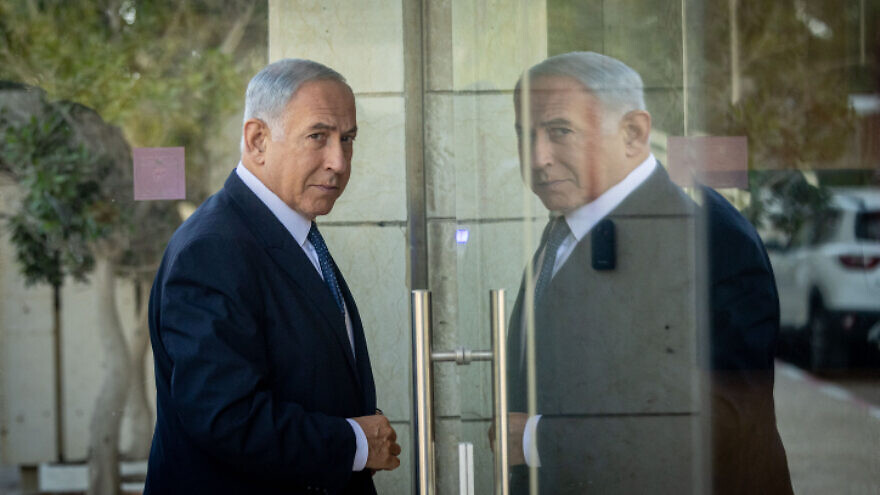 Israeli Prime Minister-elect Benjamin Netanyahu arrives at a Jerusalem hotel to conduct coalition talks, Nov. 6, 2022. Photo by Yonatan Sindel/Flash90.