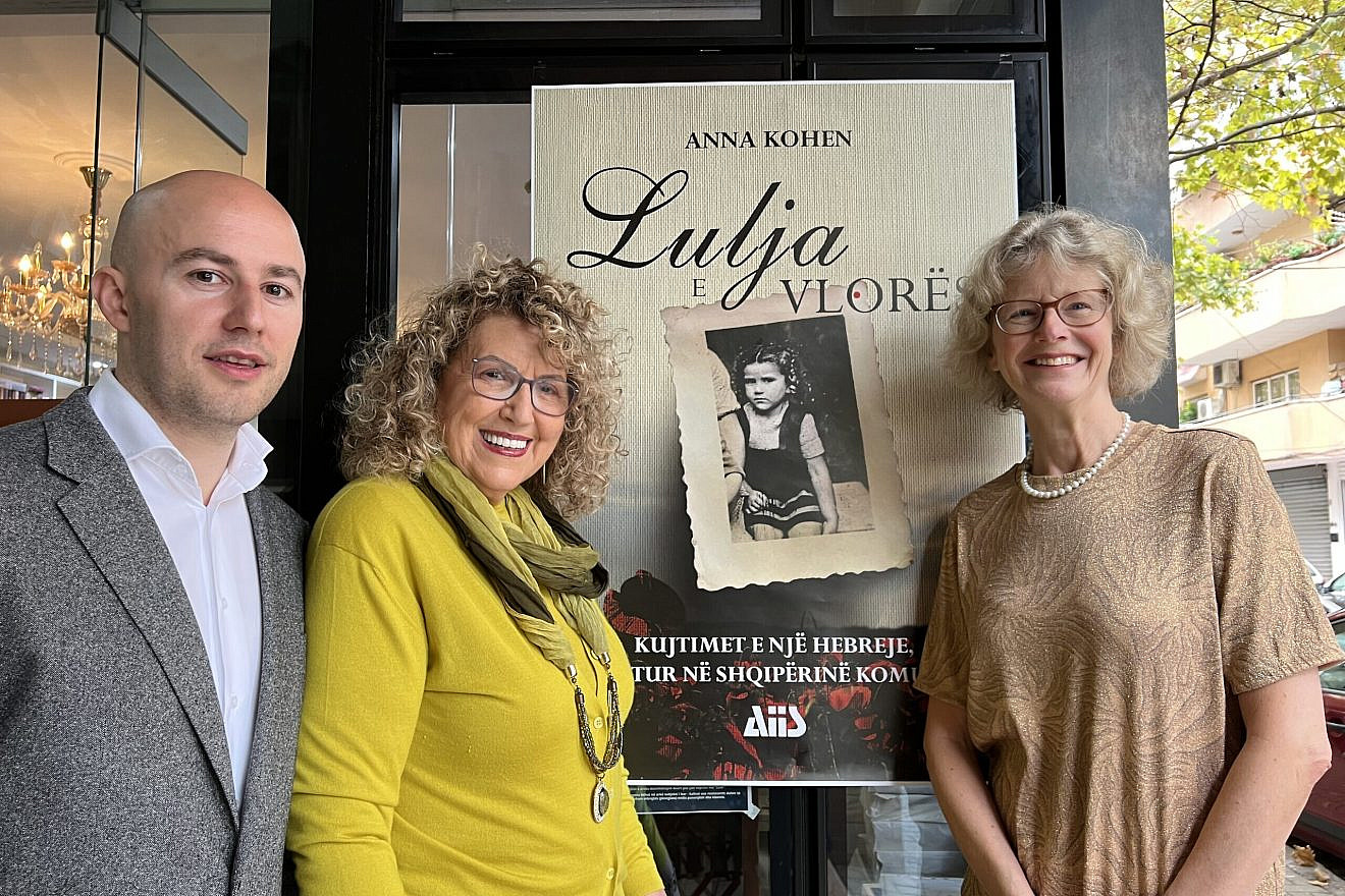 Ledion Krisafi (AIIS), Dr Anna Kohen and Liesbeth Heenk (Amsterdam Publishers) in Tirana, November 2022.