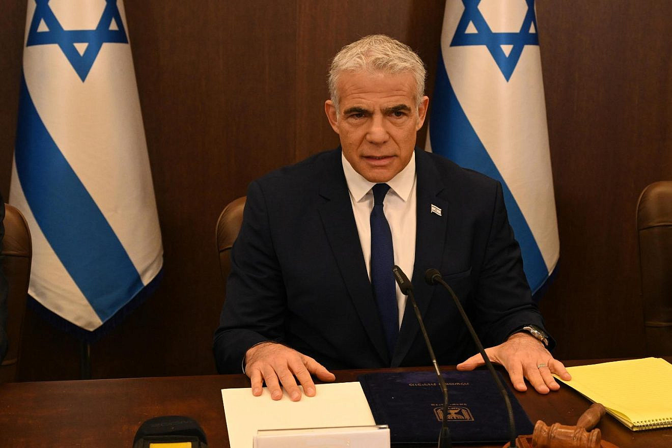 Israeli Prime Minister Yair Lapid addresses his final Cabinet meeting, Nov. 20, 2022. Credit GPO.