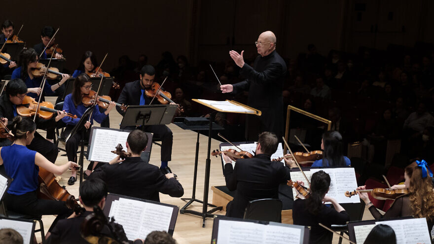 Conductor Leon Botstein with musicians of The Orchestra Now. Credit: David DeNee.