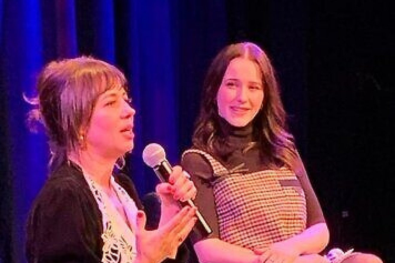 Comedian Natasha Leggero (left) discusses her new book, "The World Deserves My Children," with actress Rachel Brosnahan at Symphony Space in New York, Nov. 17, 2022. Photo by Alan Zeitlin.