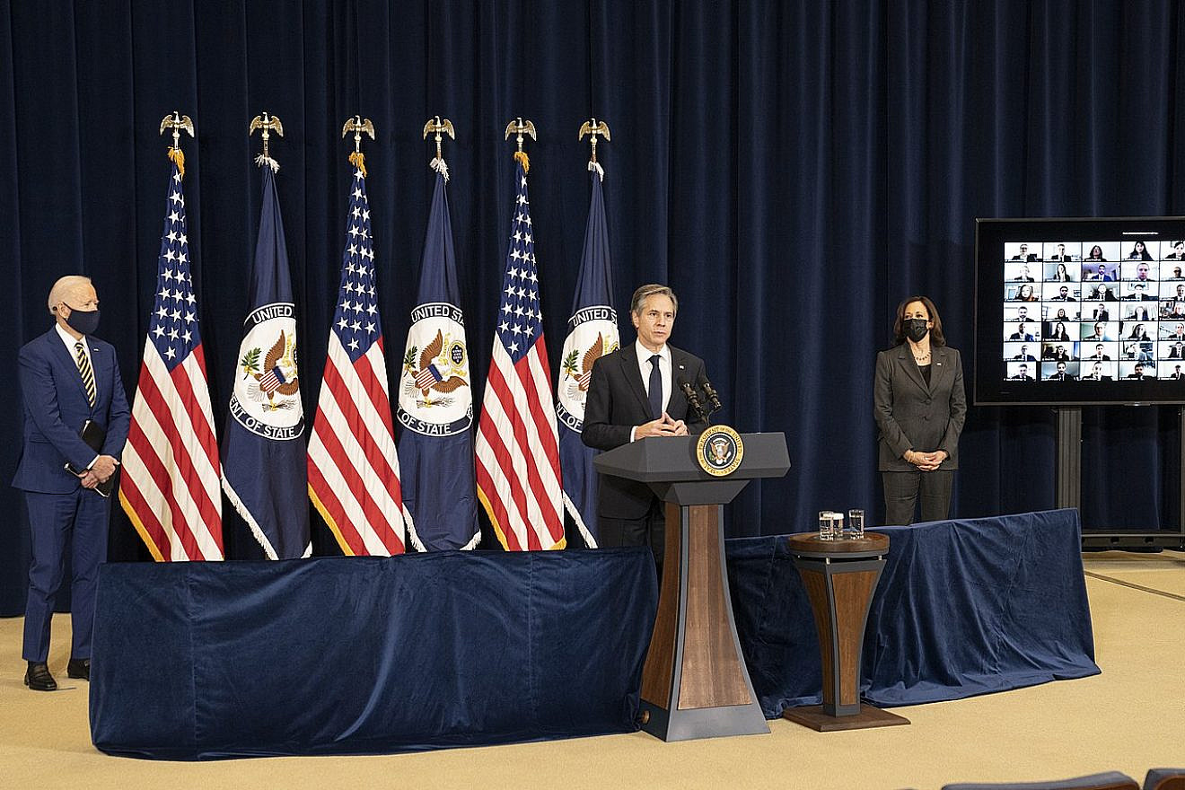 Secretary of State Antony J. Blinken introduces President Joseph R. Biden, Jr. and Vice President Kamala D. Harris to State Department employees at the U.S. Department of State in Washington, D.C., on February 4, 2021. Photo: U.S. State Department/Freddie Everett