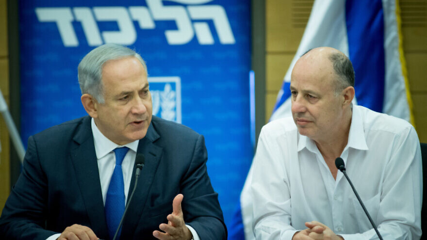 Prime Minister Benjamin Netanyahu with MK Tzachi Hanegbi at the Knesset, March 28, 2016. Photo by Yonatan Sindel/Flash90.