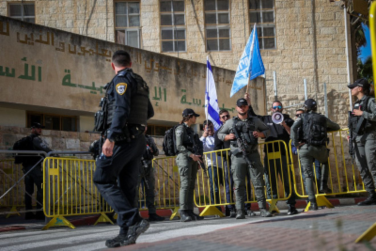 Right-wing activists protest against a tour led by the far-left Breaking the Silence organization in Hebron, Nov. 2, 2022. Photo by Flash90.