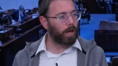 Israeli journalist Israel Fry. Credit: Democrat TV scresnshot.