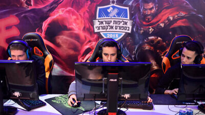 Gamers take part in an Electronic Sports competition at Israel's Gaming Festival—Gamerz in Tel Aviv, April 02, 2018. Photo by Gili Yaari/FLASH90.