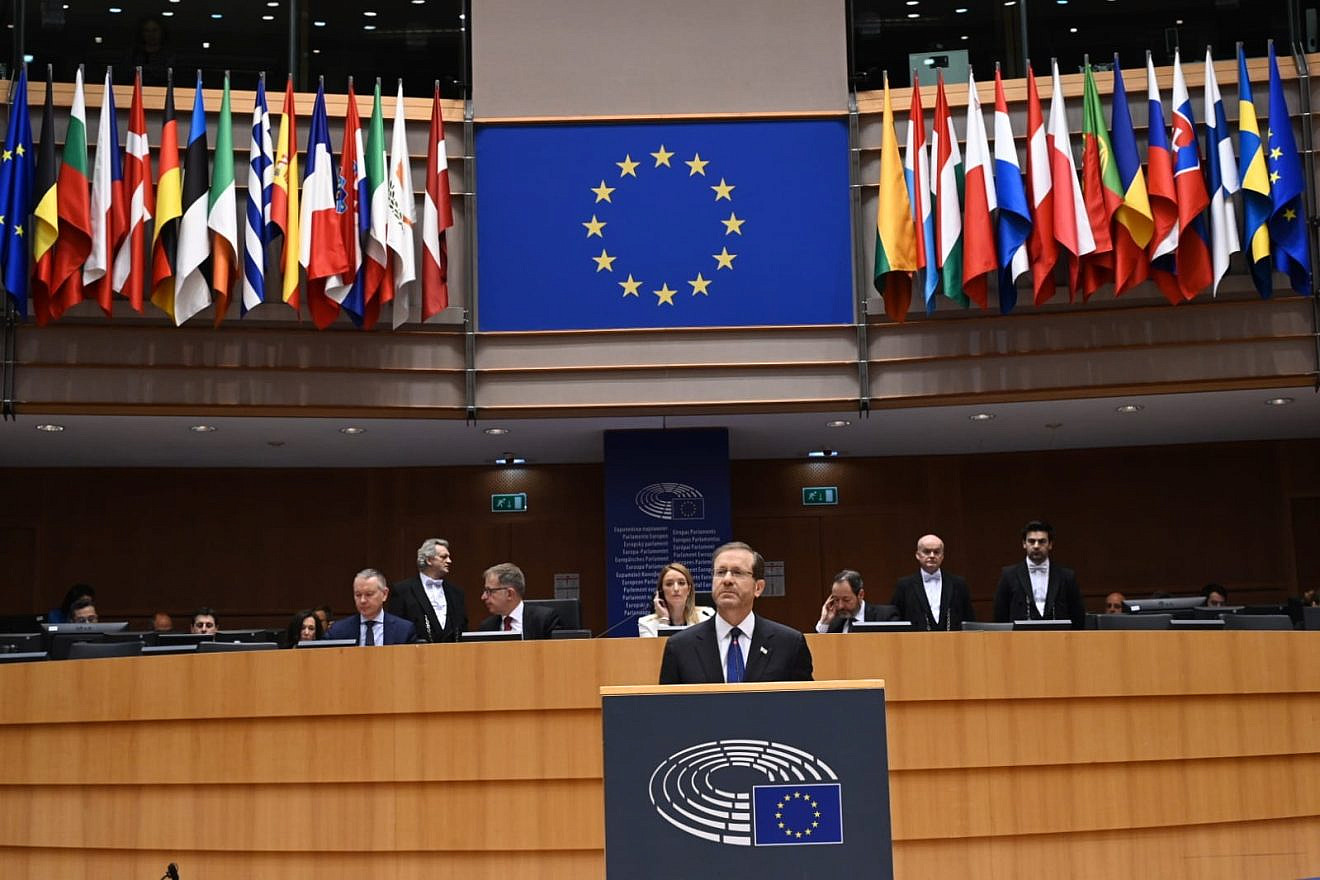 Israeli President Isaac Herzog addresses the European Parliament to mark International Holocaust Remembrance Day, Jan. 26, 2023. Credit: Haim Zach/GPO.