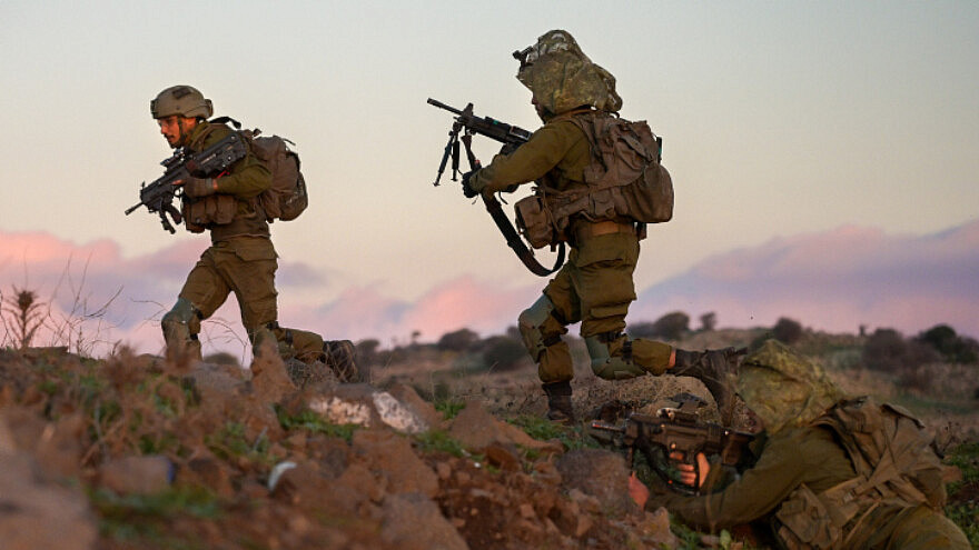 Soldiers from the IDF's Givati Brigade train near Kibbutz Merom Golan on the northern Golan Heights, Dec. 27, 2022. Photo by Michael Giladi/Flash90.