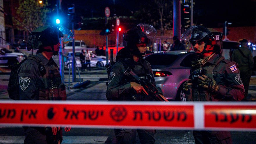 Israeli security personnel at the scene of a deadly shooting attack in the Neve Ya'akov neighborhood of Jerusalem, Jan. 27, 2023. Photo by Olivier Fitoussi/Flash90.