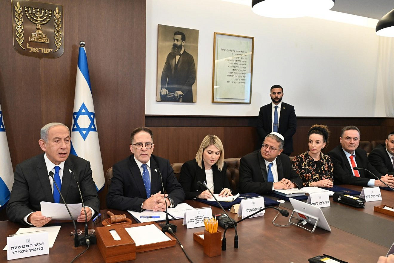 Israeli Prime Minister Benjamin Netanyahu leads a Cabinet meeting in Jerusalem, Jan. 3, 2023. Credit: Haim Zach/GPO.