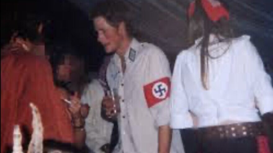Prince Harry at a “Colonial and Native"-themed costume party in 2005. Source: Twitter.