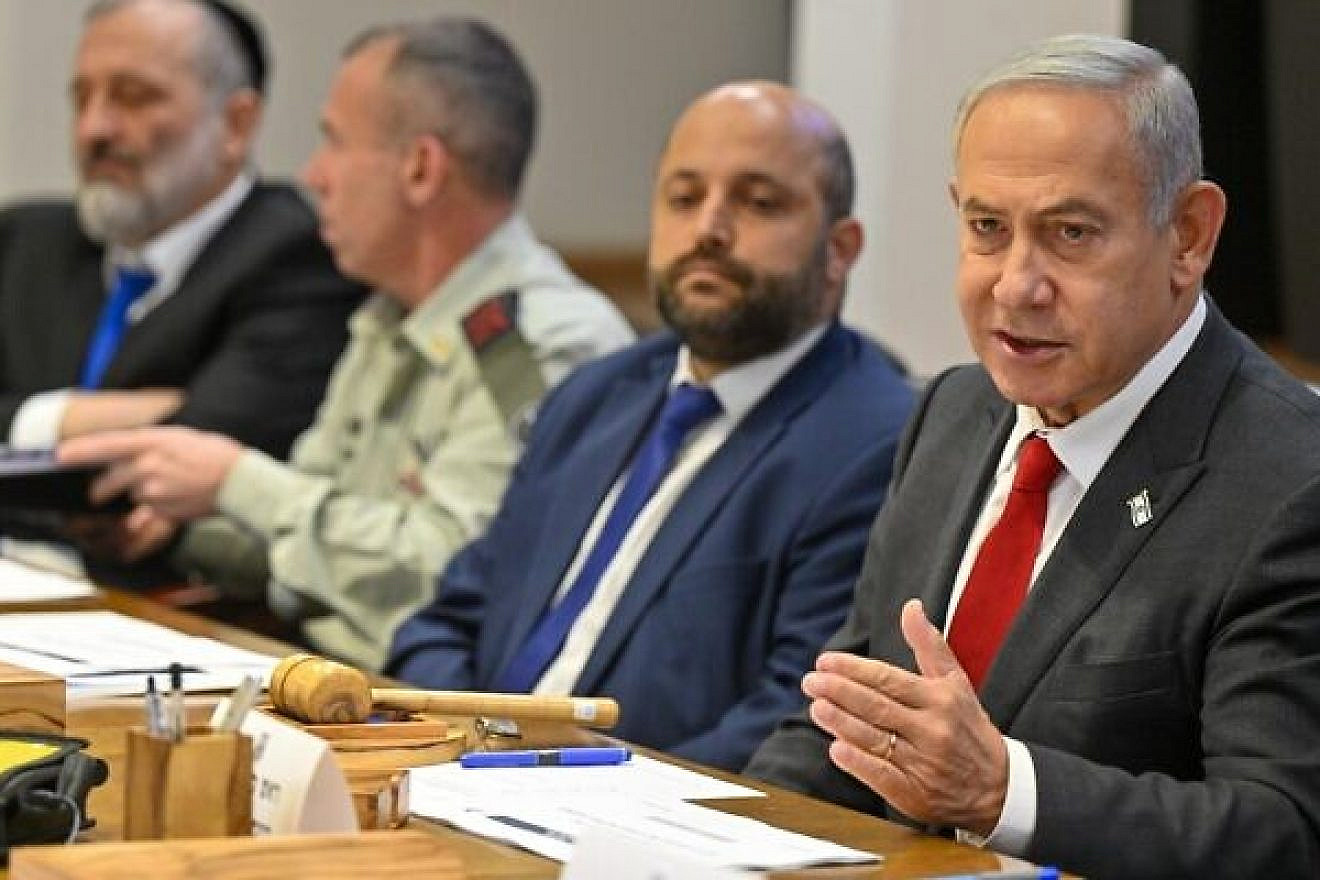 Israeli Prime Minister Benjamin Netanyahu (right) convenes the first meeting of his new government's security cabinet in Tel Aviv, Jan. 5, 2023. Credit: Kobi Gideon/GPO.