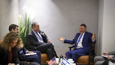 Knesset Foreign Affairs and Defense Committee Chair Yuli Edelstein and U.S. Ambassador to Israel Tom Nides meet in Jerusalem on Wednesday. Source: Courtesy of the Knesset.
