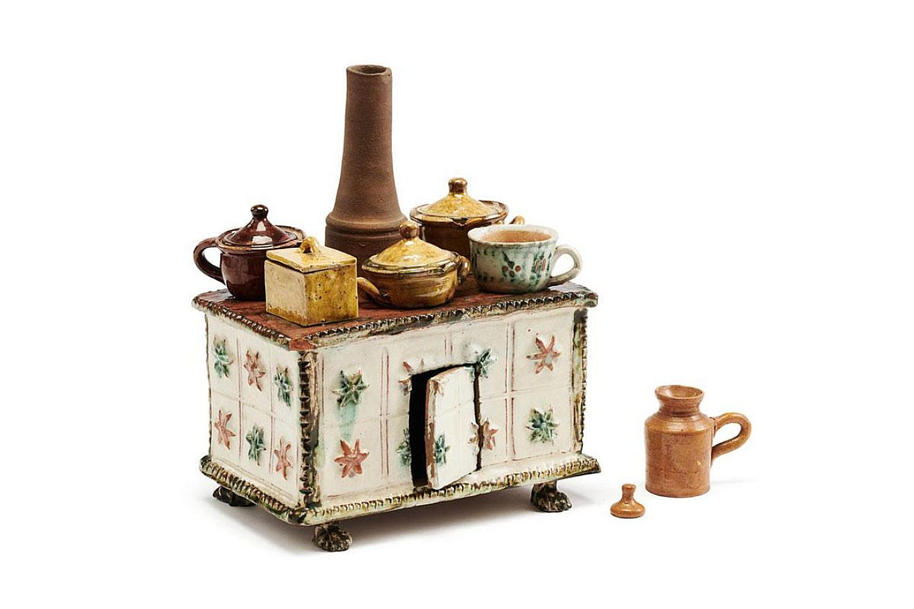 This toy kitchen will form part of the “Sixteen Objects” exhibition. Credit: Yad Vashem.