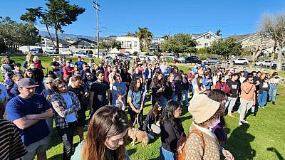 Last Sunday, more than 200 people gathered in Santa Barbara, Calif., for a “Walk to Remember” commemorating Holocaust victims and to address the importance of condemning antisemitism. Source: Courtesy of Santa Barbara Hillel.