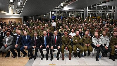 Israeli Prime Minister Benjamin Netanyahu and other high-ranking officials attend a ceremony welcoming back the IDF's humanitarian delegation that was dispatched to Turkey following massive deadly earthquakes, Feb. 13, 2023. Credit: Haim Zach/GPO.