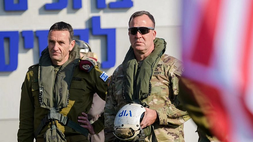 IDF Chief of Staff Lt. Gen. Herzi Halevi (left) with U.S. CENTCOM Commander Gen. Michael E. Kurilla during the "Juniper Oak" joint exercise in January 2023 in Israel. Credit: IDF Spokesperson's Unit.