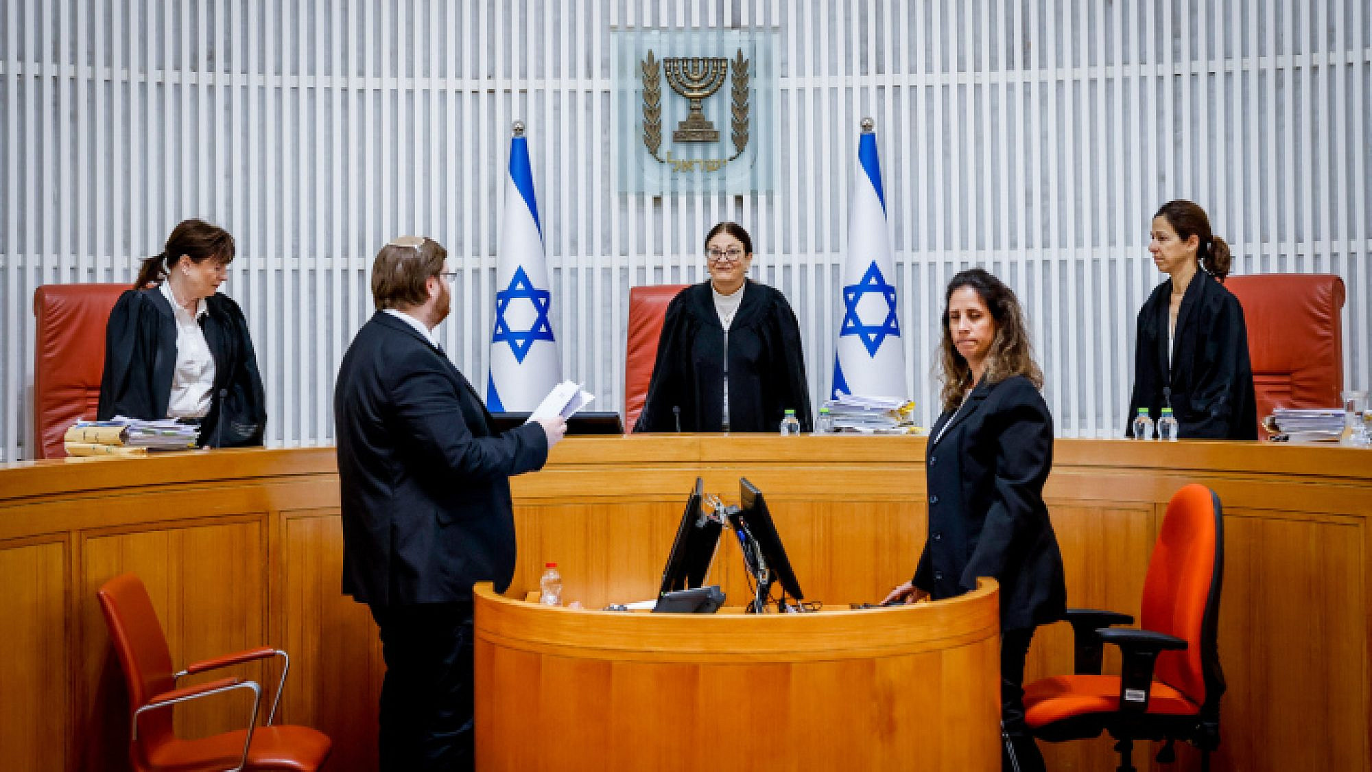 Former Supreme Court President Esther Hayut (center) arrives for a hearing in Jerusalem, Dec. 8, 2022. Photo by Olivier Fitoussi/Flash90.