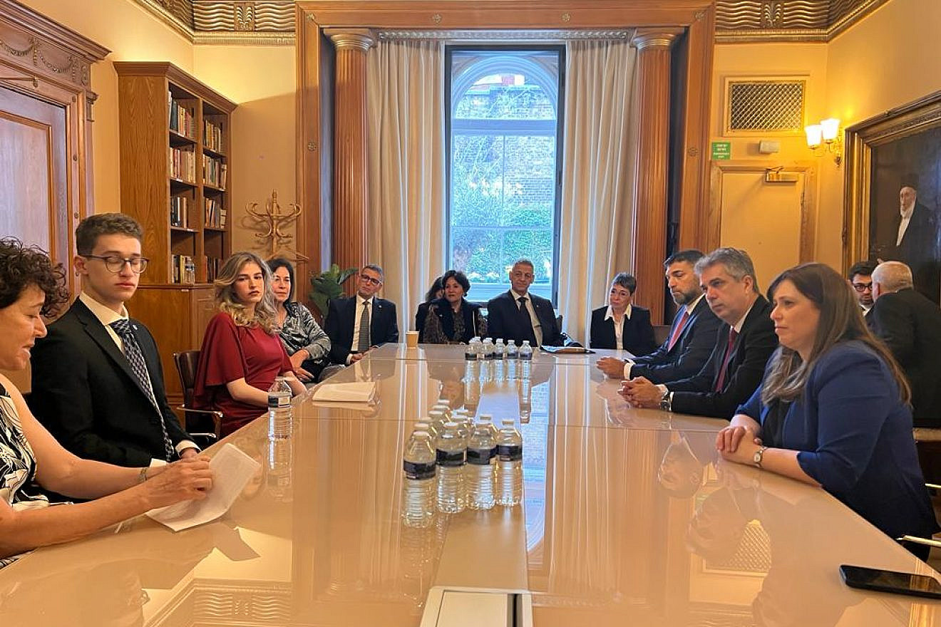 Israeli Foreign Minister Eli Cohen holds a meeting in London during a visit aimed at pressing Jerusalem's position on the Iranian threat and bolstering bilateral economic ties, March 21, 2023. Credit: Israeli Foreign Ministry.