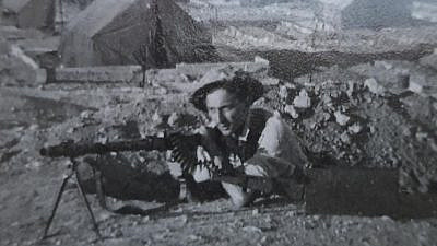 Joe Woolf, part of the Machel foreign-fighters unit during Israel’s 1948 War of Independence. Credit; Courtesy of the Woolf family.