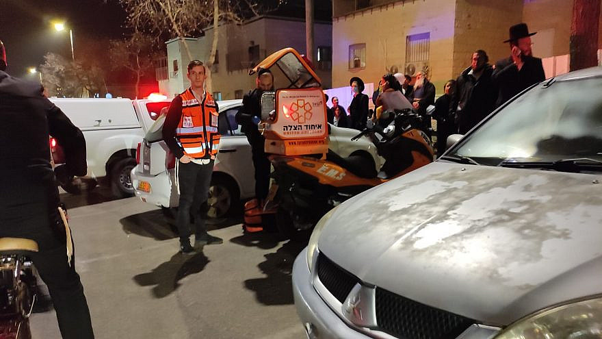 United Hatzalah workers respond to medical emergencies in Beitar Illit when sirens went off after a potential explosive was found on a nearby bus, March 9, 2023. Credit: United Hatzalah.
