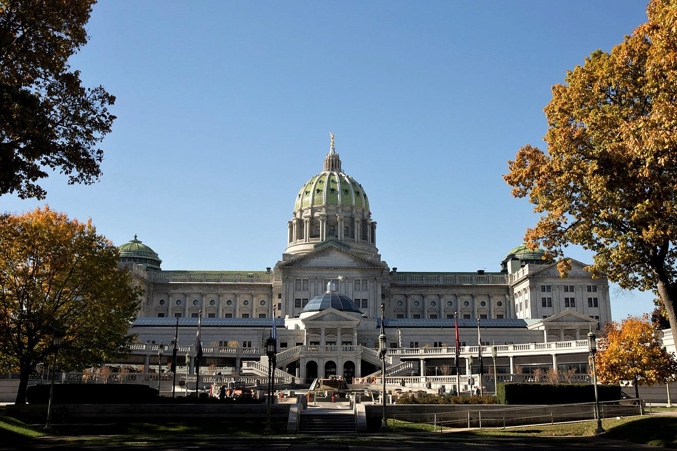 Pennsylvania State Capitol in Harrisburg, Pa. Credit: Wikimedia Commons.
