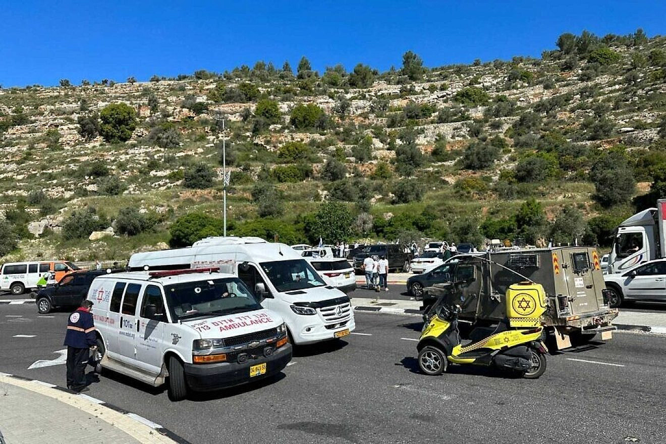 Magen David Adom emergency medical personnel at the scene of a terrorist attack near Ofra, north of Jerusalem, April 25, 2023. Credit: MDA.