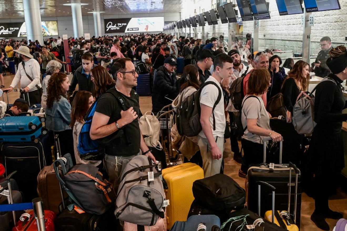The departure hall at Ben-Gurion Airport, April 4, 2023. Photo by Avshalom Sassoni/Flash90.