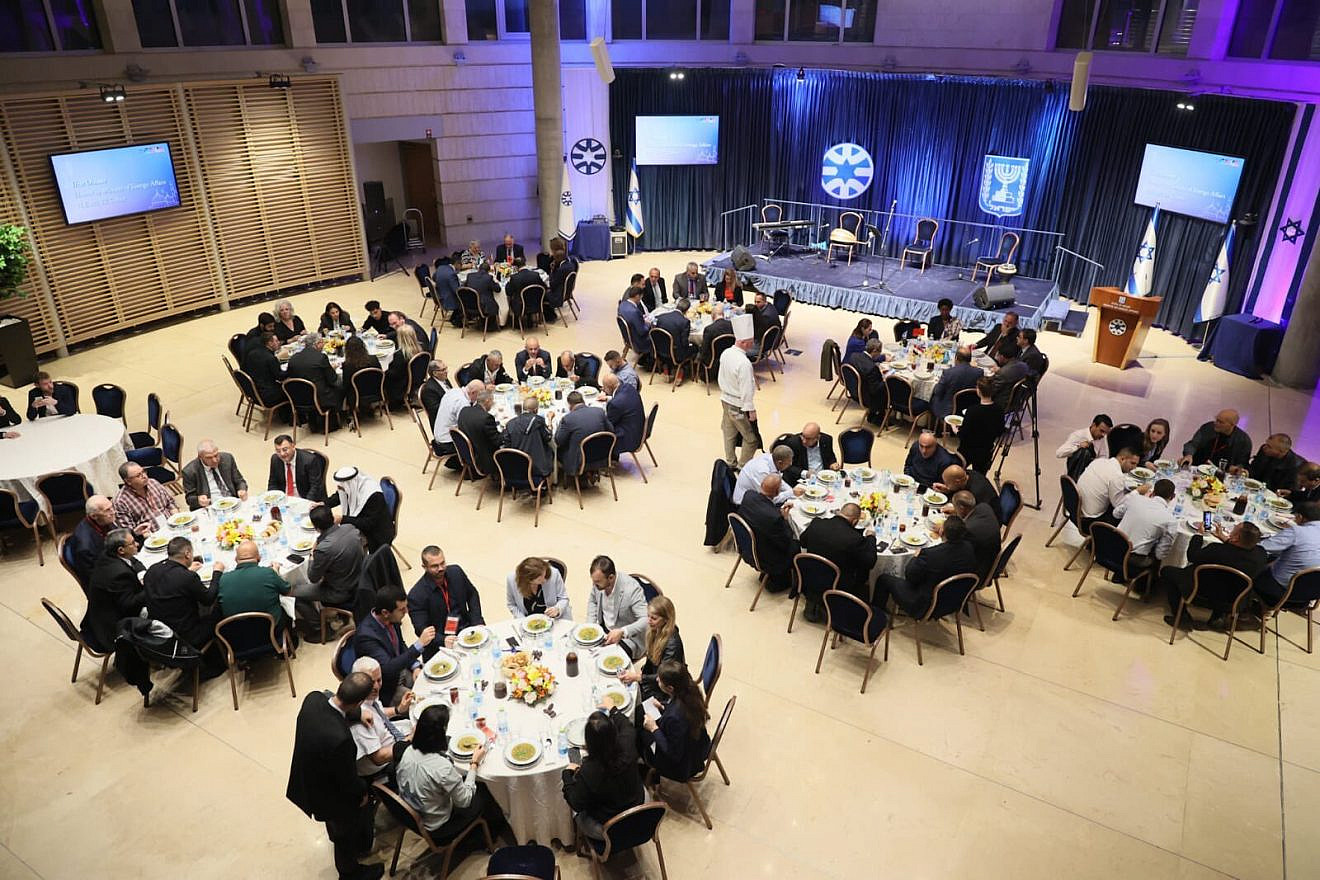 Muslim diplomats attend an Iftar meal at the Israeli Foreign Ministry in Jerusalem, April 2, 2023. Credit: Israeli Foreign Ministry.