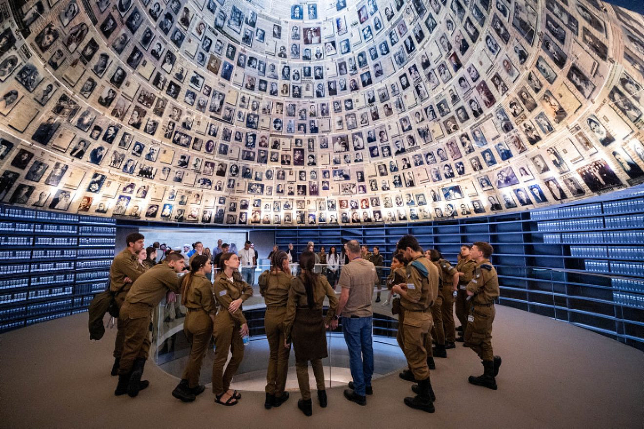Visitors at the Yad Vashem Holocaust Museum in Jerusalem ahead of Israel's Holocaust Remembrance Day, April 16, 2023. Photo by Yonatan Sindel/Flash90.