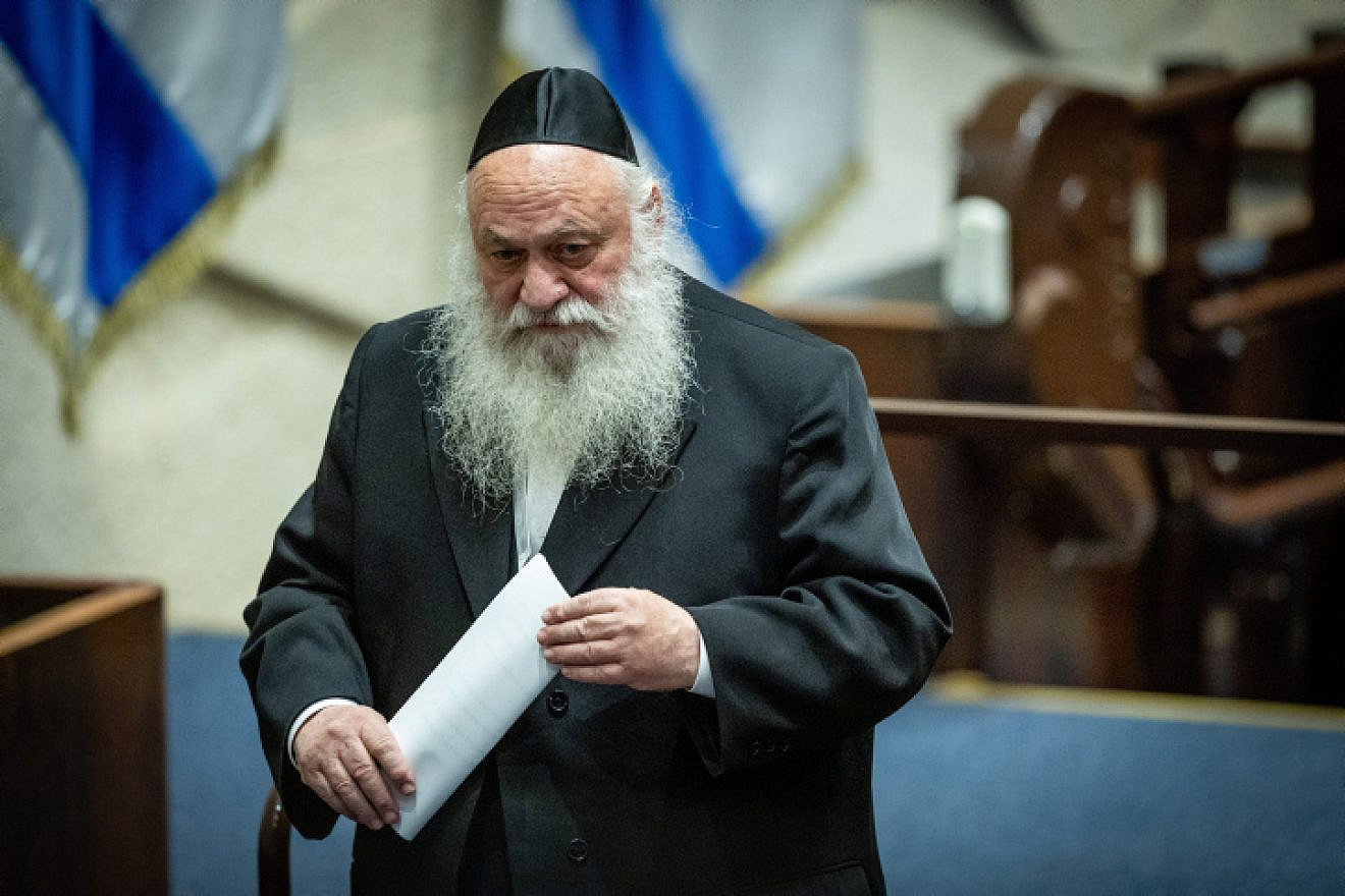 United Torah Judaism Party leader Yitzhak Goldknopf heads to the podium at the Knesset in Jerusalem, Dec. 29, 2022. Photo by Yonatan Sindel/Flash90.