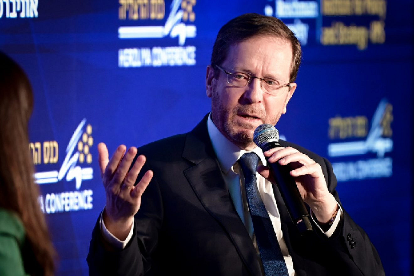 President Isaac Herzog speaks at the Herzliya Conference, May 22, 2023. Photo by Avshalom Sassoni/Flash90.