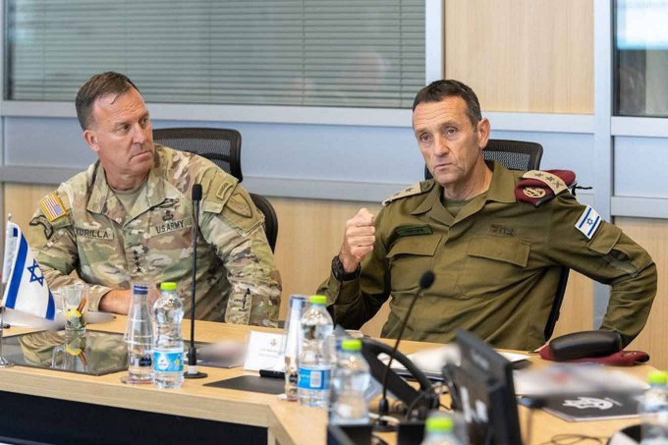 OC U.S. CENTCOM Gen. Michael Kurilla (left) attends a panel discussion in Tel Aviv with IDF Chief of Staff Lt. Gen. Herzi Halevi, May 30, 2023. Credit: IDF.