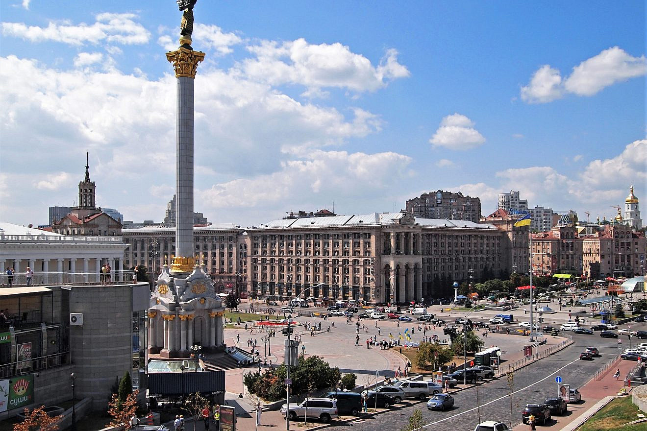 Independence Square in Kyiv, Ukraine. Credit: Tiia Monto via Wikimedia Commons.