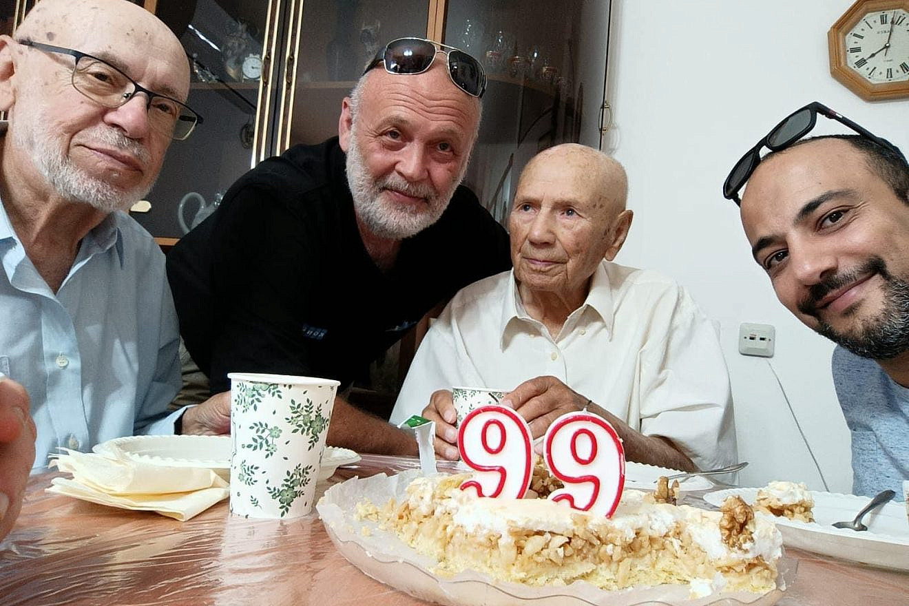 World War II vVeteran Lev Yilevitz celebrates his 99th birthday.