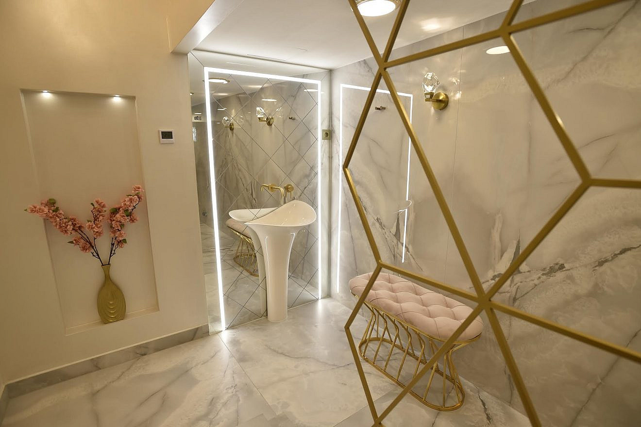Interior of a new mikvah in Budapest, May 2023. Credit: Unified Hungarian Jewish Congregation (EMIH).