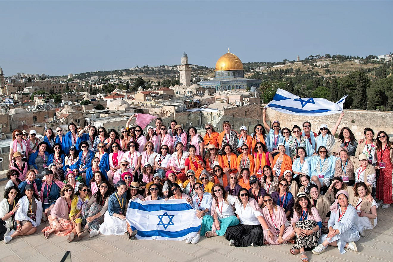 Momentum’s 100-woman delegation from French-speaking countries visit Jerusalem during their trip to Israel, May 2023. Photo by Aviram Valdman.