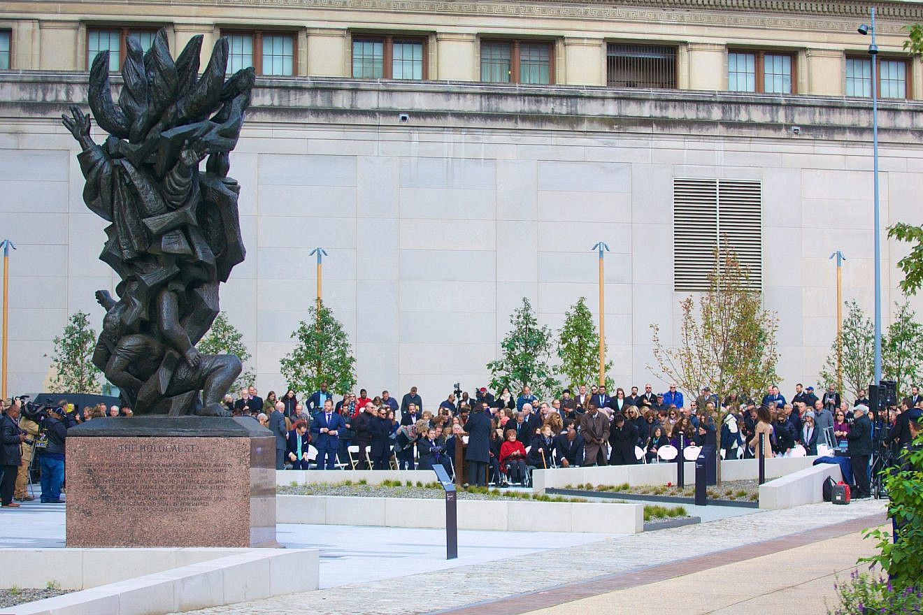 The dedication of the Horwitz-Wasserman Holocaust Memorial Plaza at 16th and Arch Streets on the Benjamin Franklin Parkway in Philadelphia. The sculpture on the left, Monument to Six Million Jewish Martyrs by Holocaust survivor Nathan Rapoport, was originally dedicated at this site in 1964. Credit: Campramah via Wikimedia Commons.