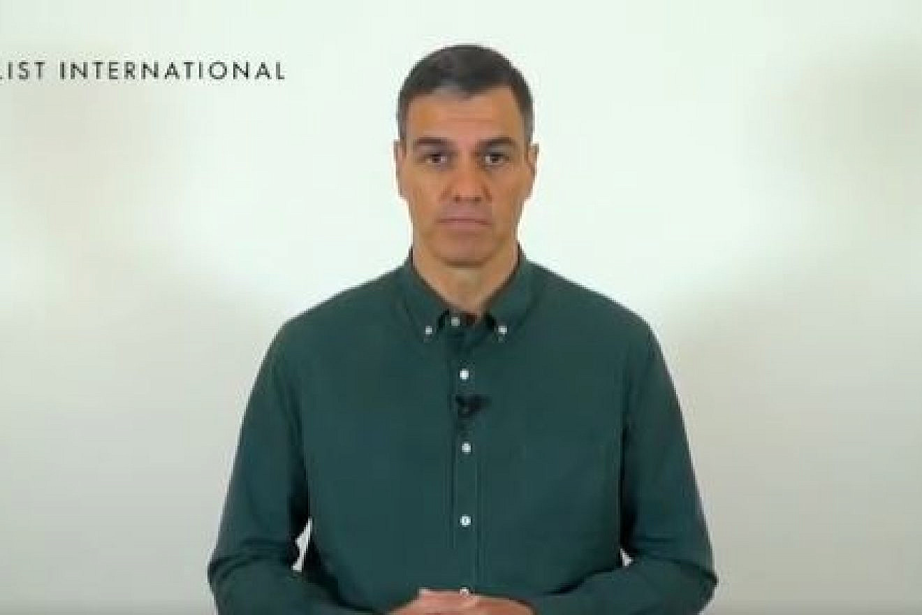 Spanish Prime Minister Pedro Sánchez, head of the Socialist International, addressed the anti-judicial reform protest by video, April 29, 2023. Source: Twitter.