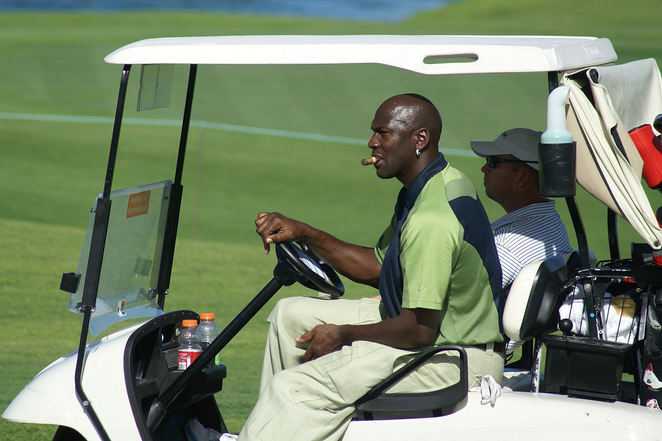 Michael Jordan on a golf course in 2007. Photo by shgmom56/Wikipedia.