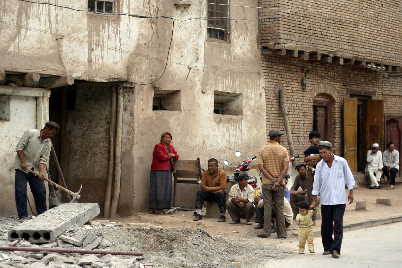 Uyghur people in the streets of Kashgar in west Xinjiang, China, on Sept. 17, 2005. Photo by Matanya Tausig/Flash90.